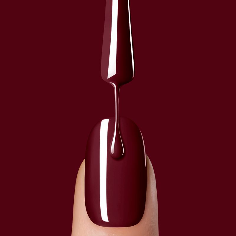 Esmalte-de-uñas-en-gel-COLORFIX-tono-vino-tinto