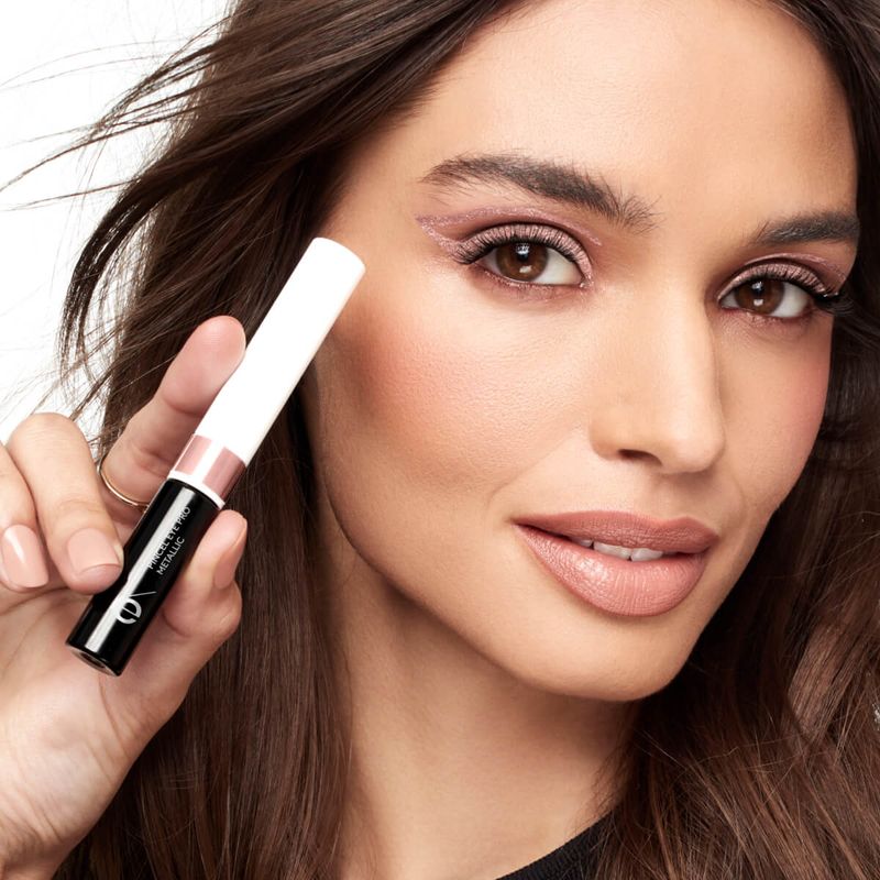 Delineador-de-ojos-liquido-punta-pincel-Eye-PRO-metalico