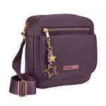 Morral-de-Mujer-de-estilo-casual-hecho-en-material-nylon-y-de-color-morado.